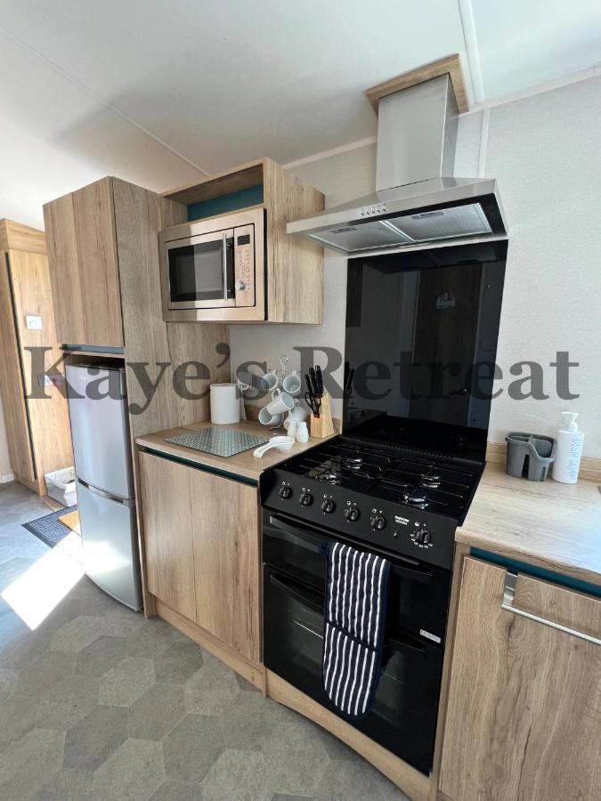 Holiday home Kayes Retreat Three Bed Caravan Newquay Bay Quieter Area Of Park