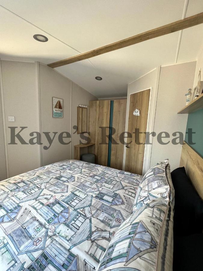 Kayes Retreat Three Bed Caravan Newquay Bay Quieter Area Of Park